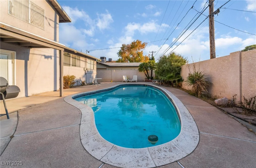 608 Cragin Park, Las Vegas, NV 89107
