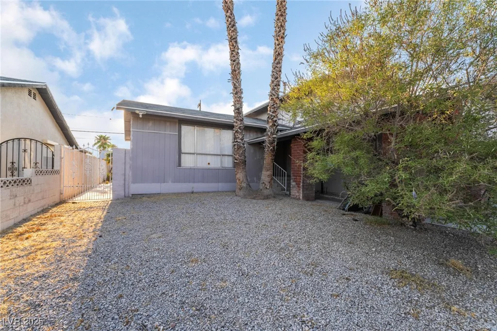 608 Cragin Park, Las Vegas, NV 89107