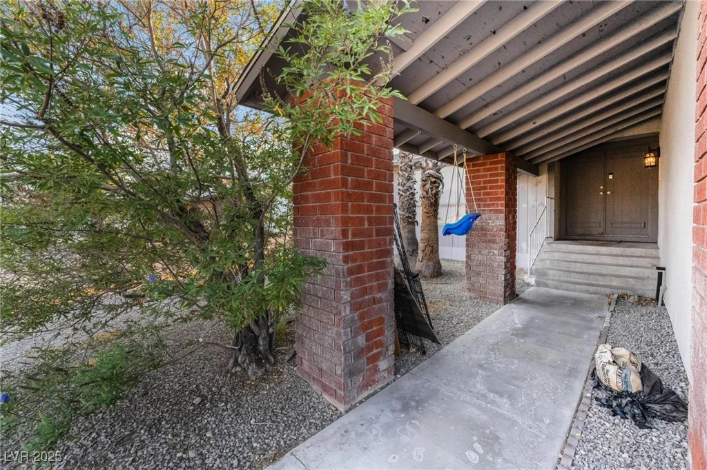 608 Cragin Park, Las Vegas, NV 89107