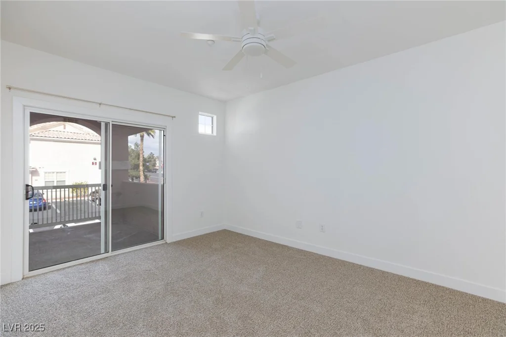 5855 Valley, North Las Vegas, NV 89031