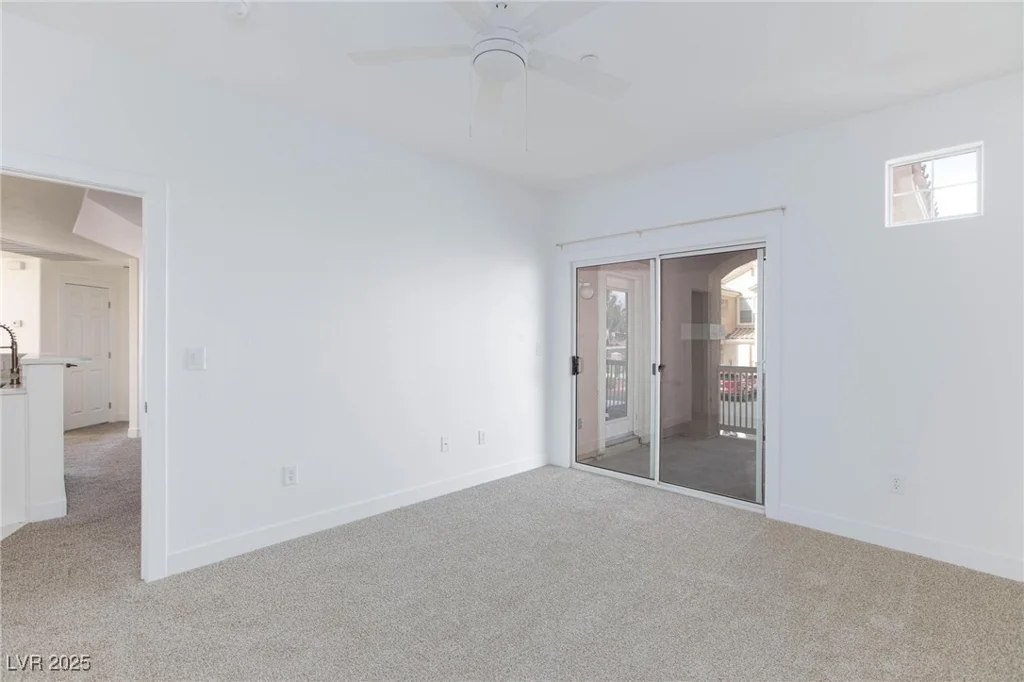 5855 Valley, North Las Vegas, NV 89031