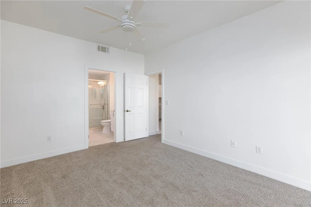 5855 Valley, North Las Vegas, NV 89031