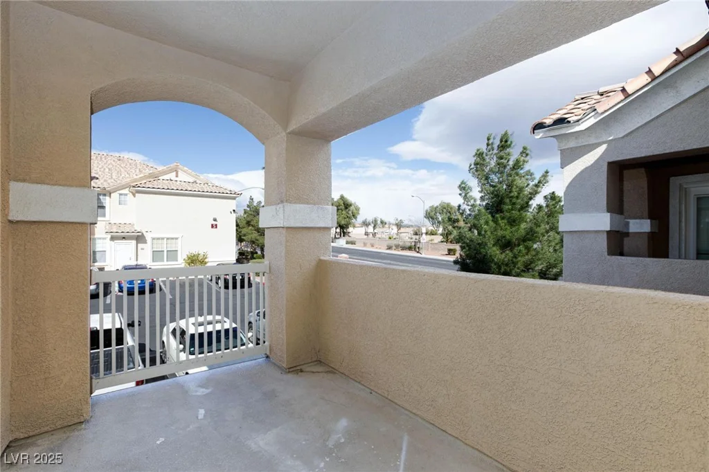 5855 Valley, North Las Vegas, NV 89031