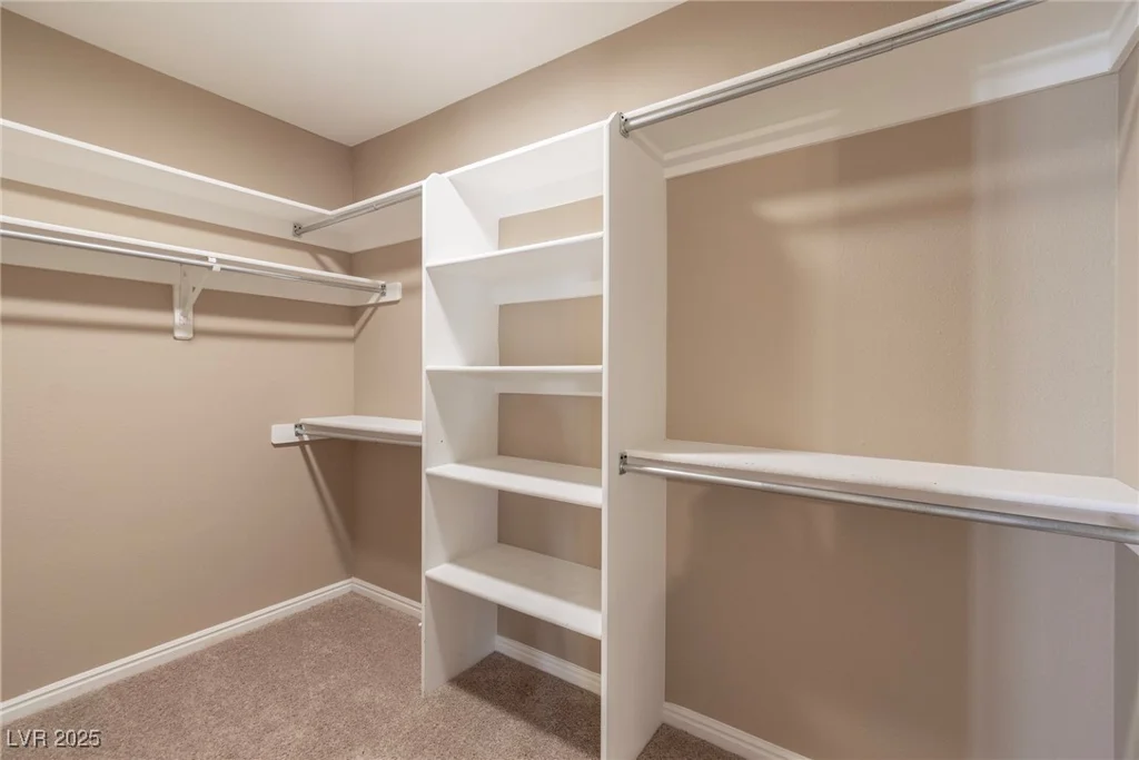 7624 Desert Delta, Las Vegas, NV 89128