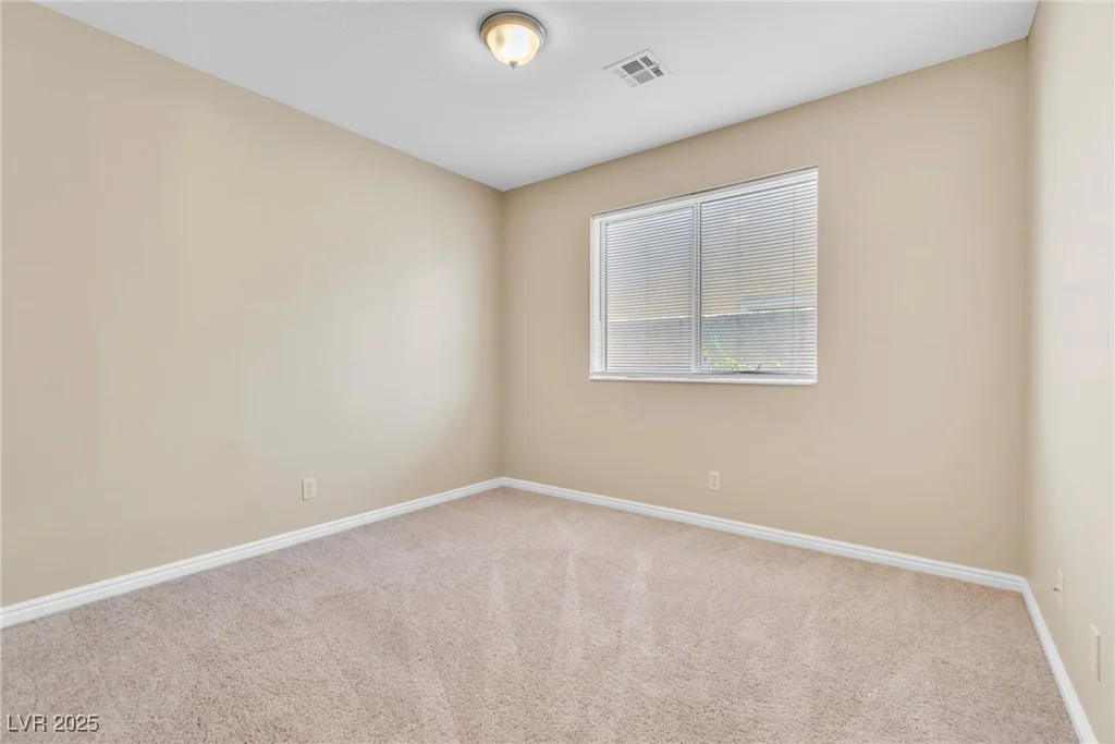7624 Desert Delta, Las Vegas, NV 89128