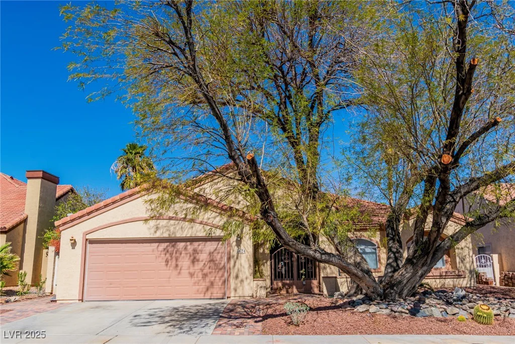 7624 Desert Delta, Las Vegas, NV 89128