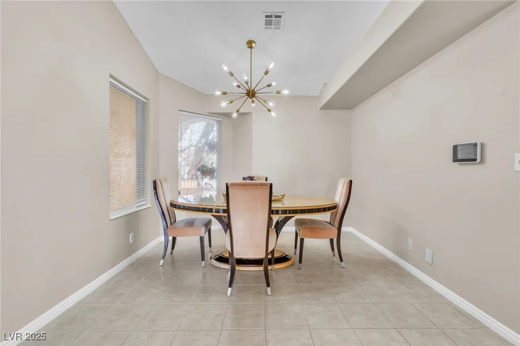 7624 Desert Delta, Las Vegas, NV 89128