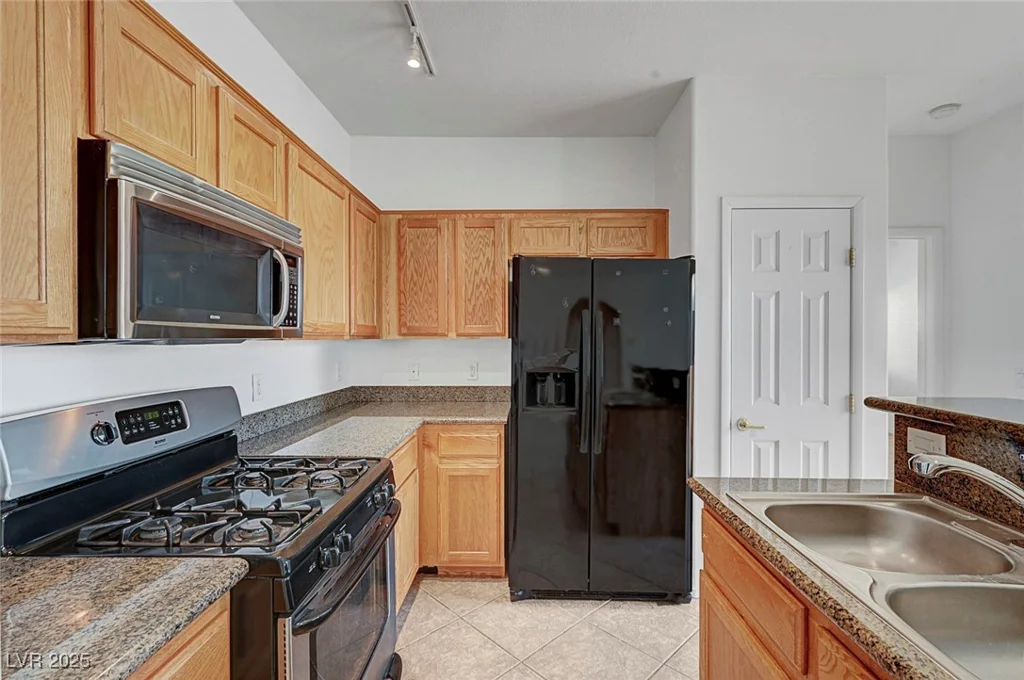 4020 Smokey Fog, North Las Vegas, NV 89081