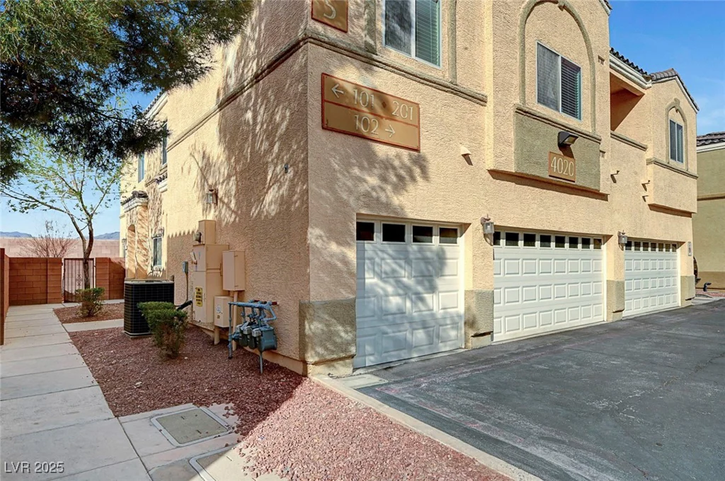 4020 Smokey Fog, North Las Vegas, NV 89081