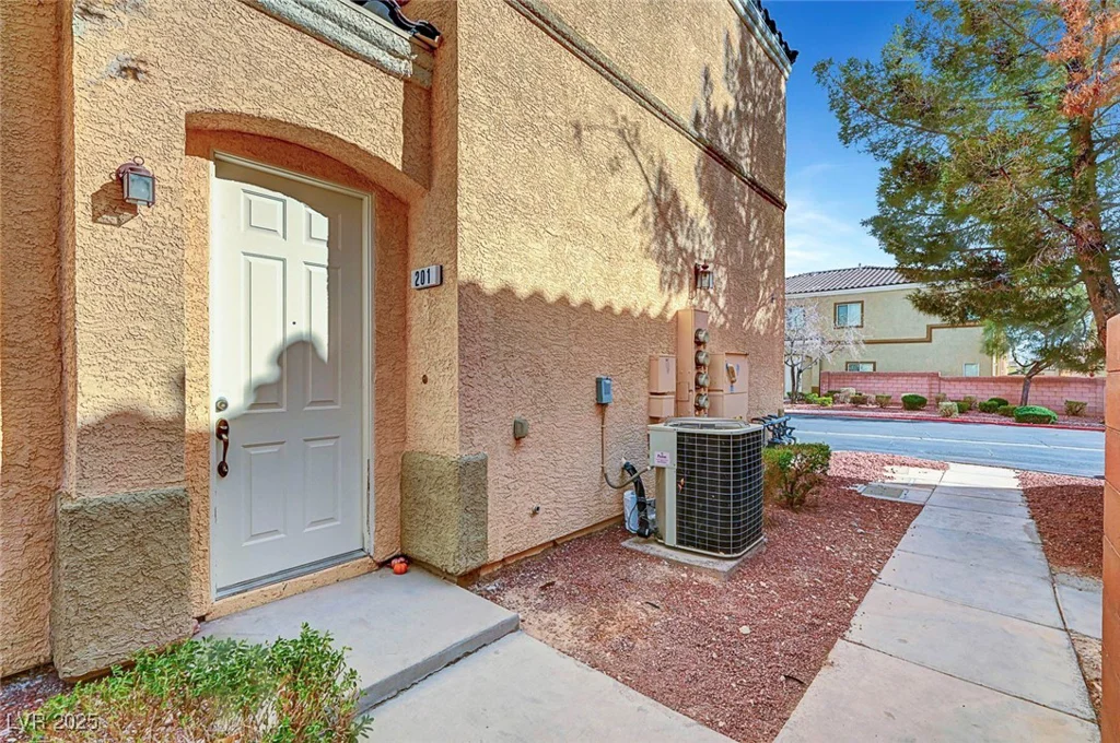4020 Smokey Fog, North Las Vegas, NV 89081