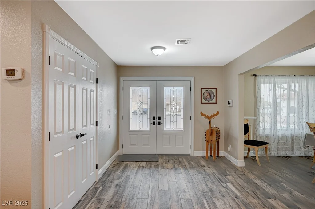 4625 Robindale, Las Vegas, NV 89139