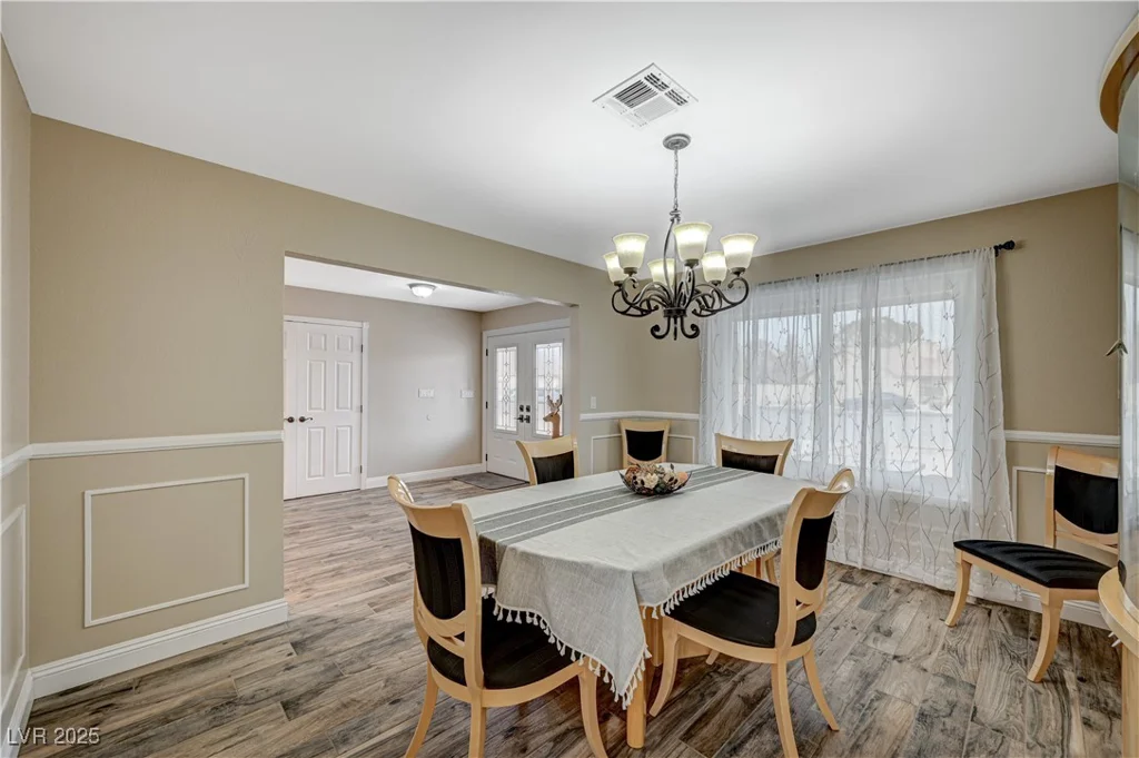 4625 Robindale, Las Vegas, NV 89139