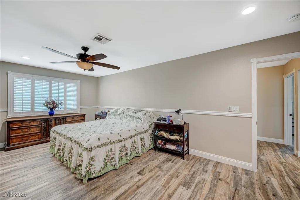 4625 Robindale, Las Vegas, NV 89139
