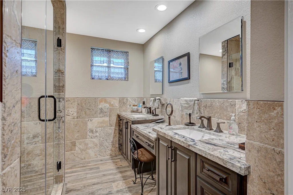 4625 Robindale, Las Vegas, NV 89139