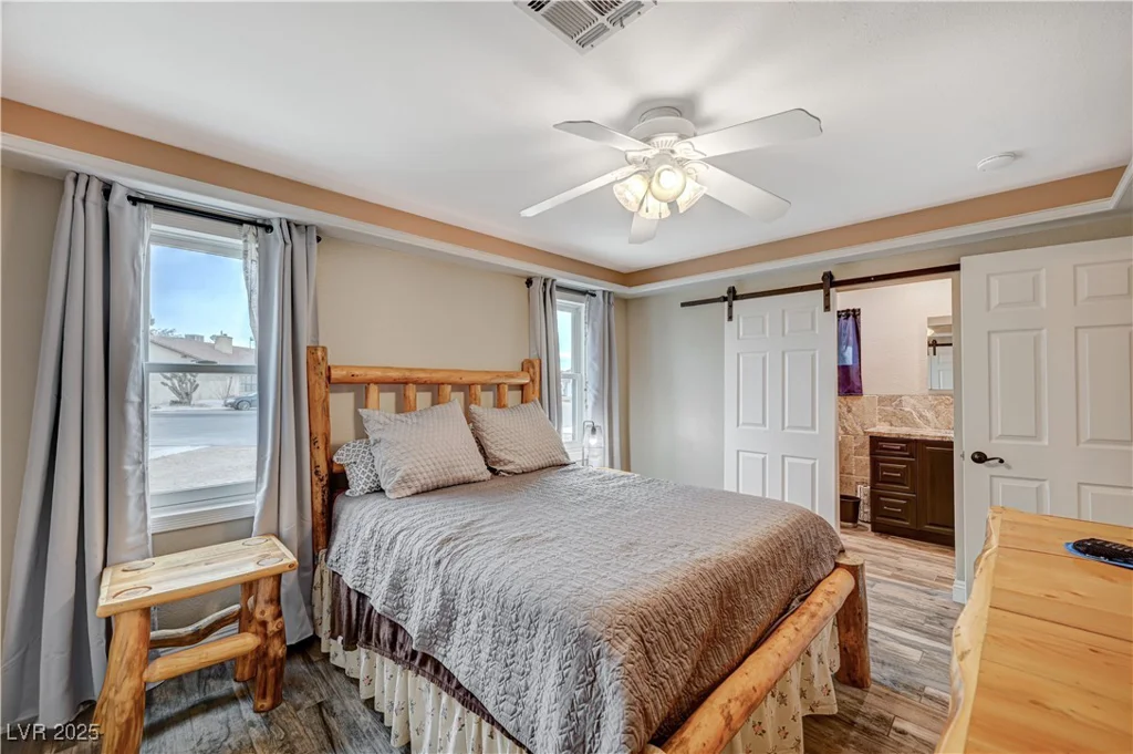 4625 Robindale, Las Vegas, NV 89139