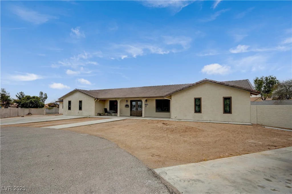 4625 Robindale, Las Vegas, NV 89139