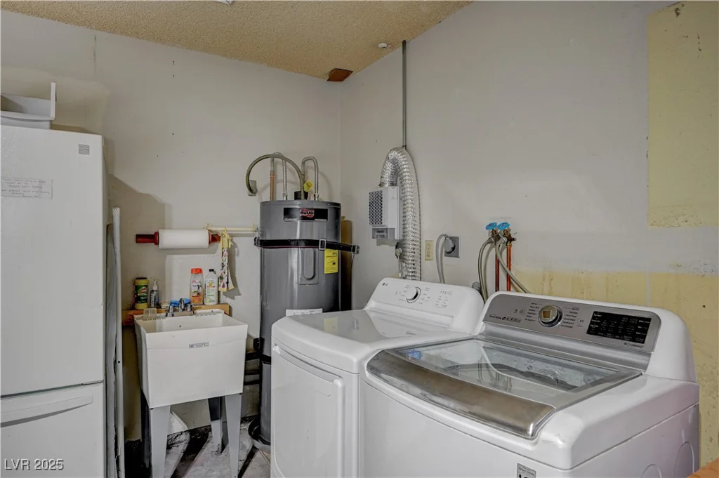 4625 Robindale, Las Vegas, NV 89139