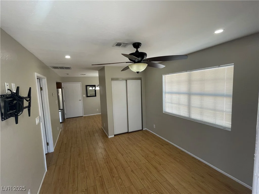 4625 Robindale, Las Vegas, NV 89139