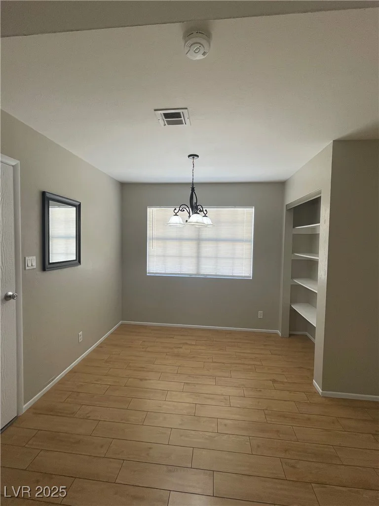 4625 Robindale, Las Vegas, NV 89139