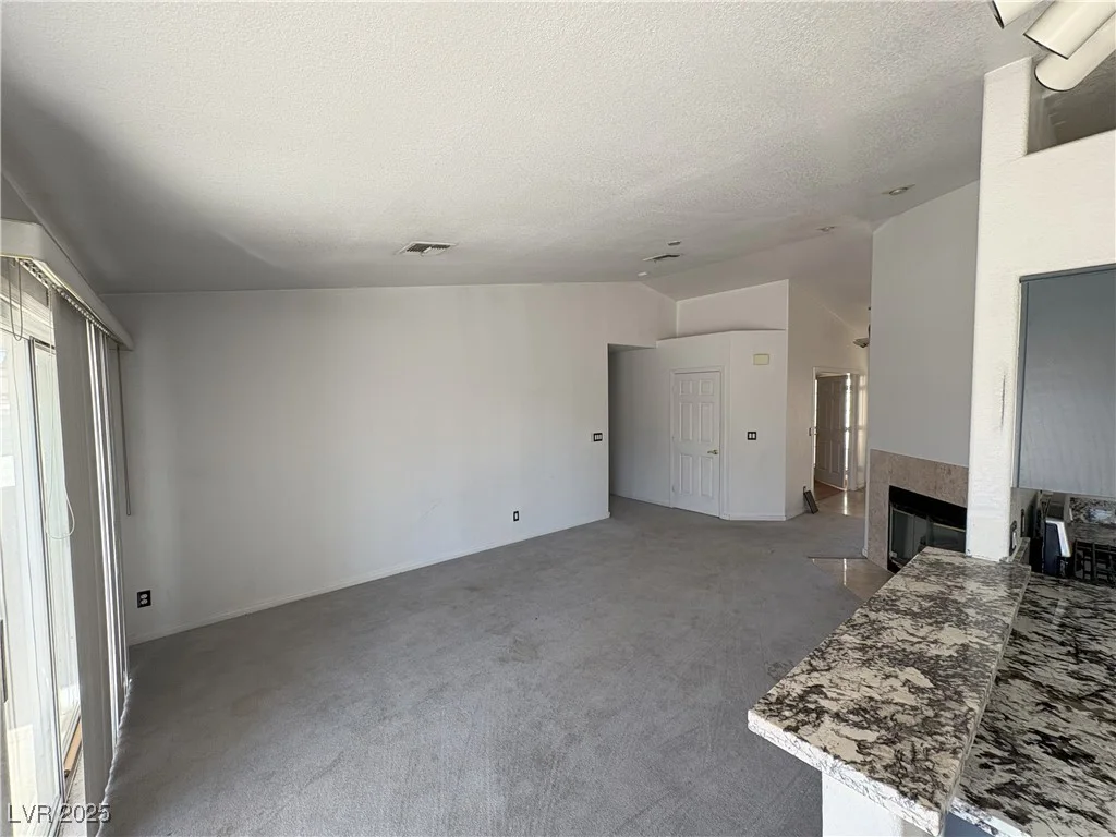 7133 Tropical Island, Las Vegas, NV 89129