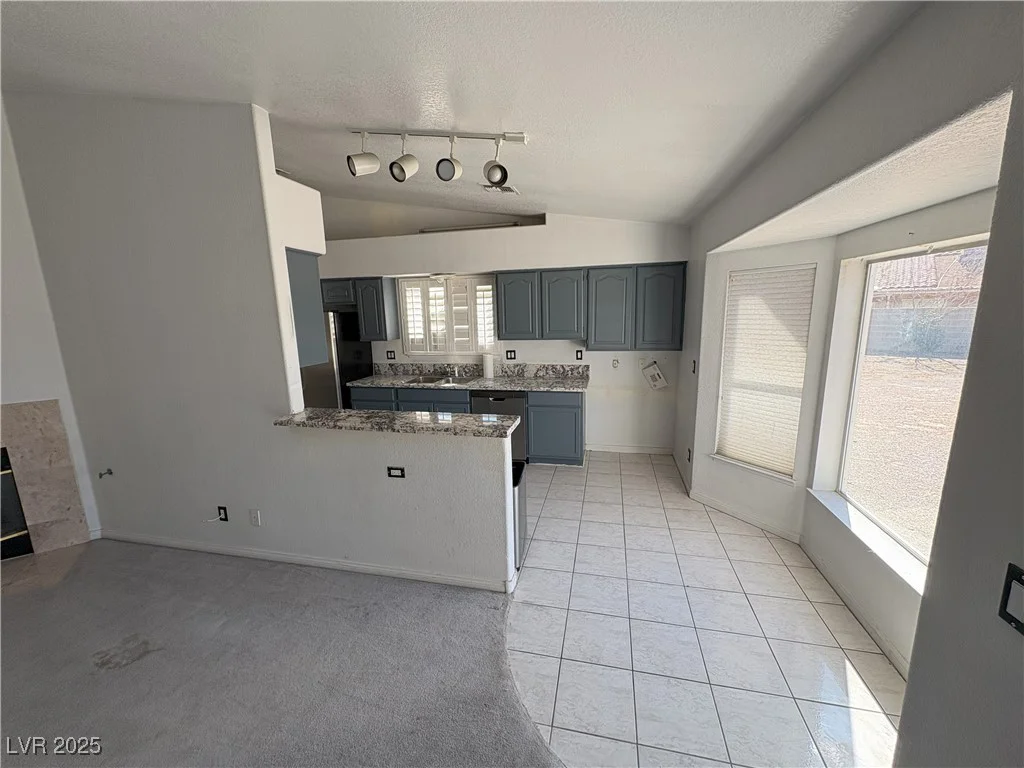 7133 Tropical Island, Las Vegas, NV 89129