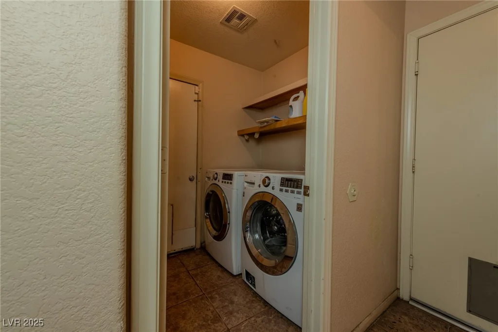 8869 Dove Cove, Las Vegas, NV 89129