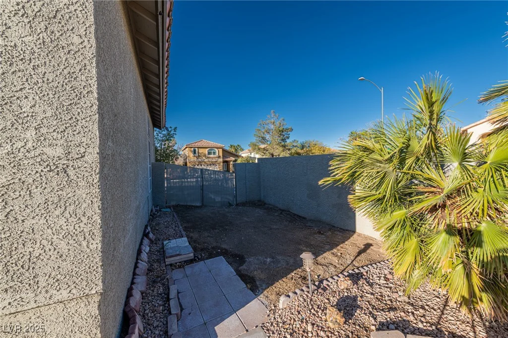 8869 Dove Cove, Las Vegas, NV 89129