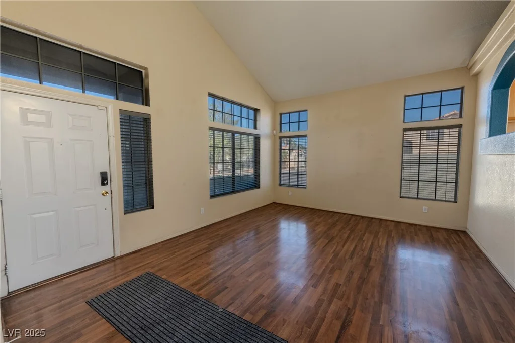 8869 Dove Cove, Las Vegas, NV 89129