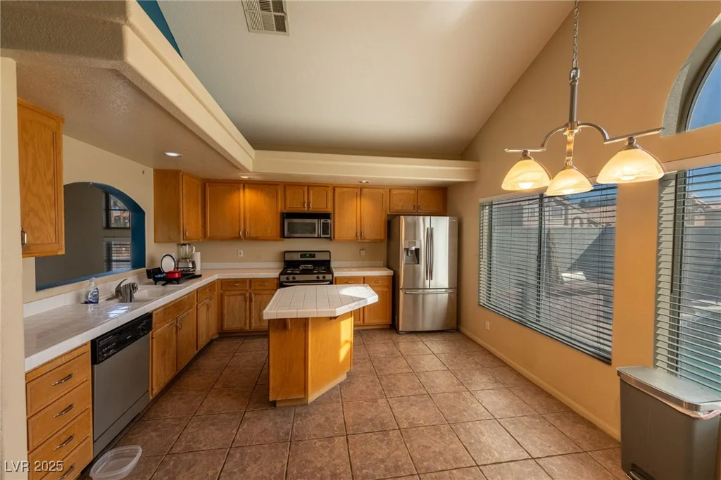 8869 Dove Cove, Las Vegas, NV 89129