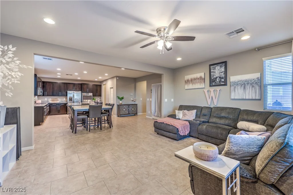 7411 Zonal, Las Vegas, NV 89131