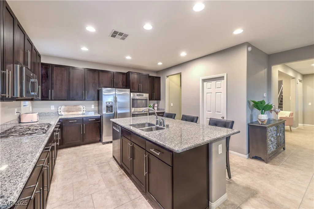 7411 Zonal, Las Vegas, NV 89131
