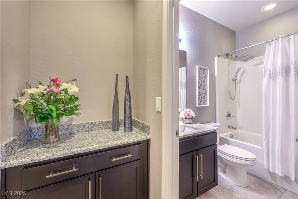 7411 Zonal, Las Vegas, NV 89131