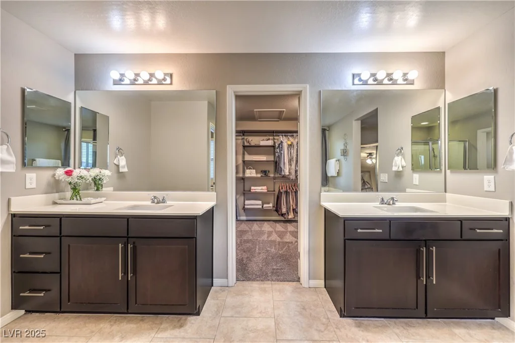 7411 Zonal, Las Vegas, NV 89131