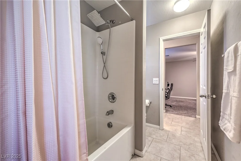 7411 Zonal, Las Vegas, NV 89131