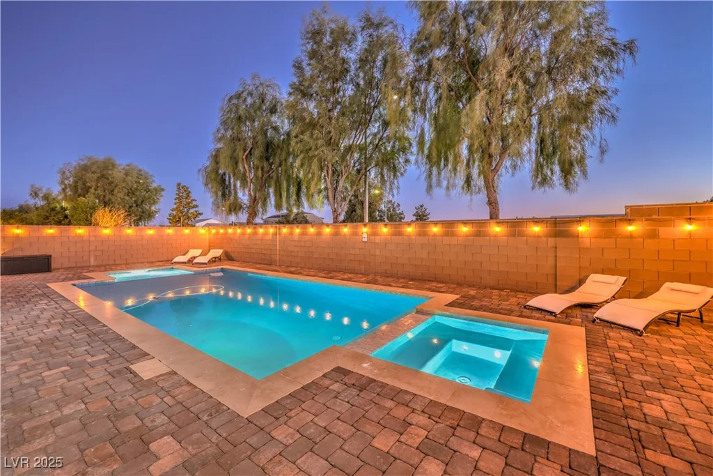 7411 Zonal, Las Vegas, NV 89131