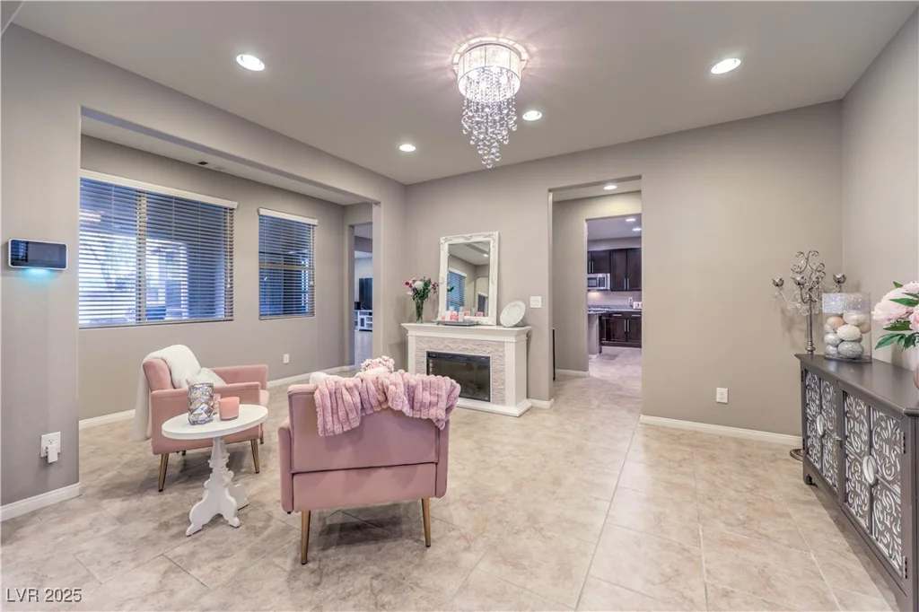 7411 Zonal, Las Vegas, NV 89131