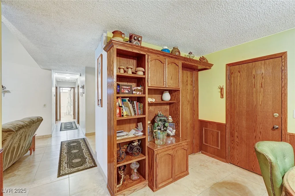 2974 Lindell, Las Vegas, NV 89146