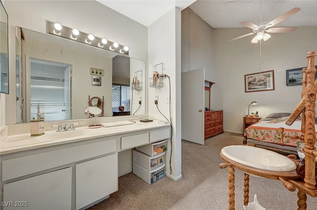 2974 Lindell, Las Vegas, NV 89146