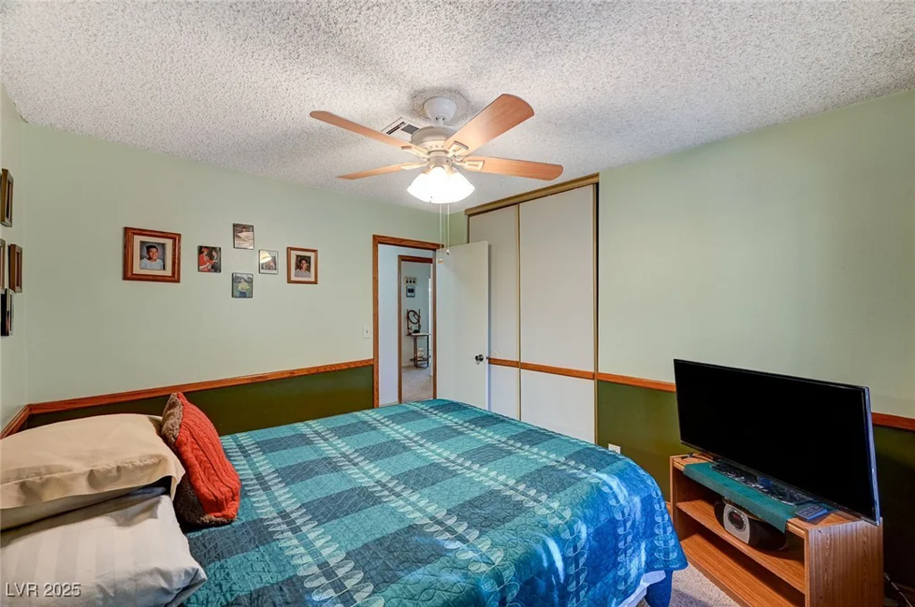 2974 Lindell, Las Vegas, NV 89146