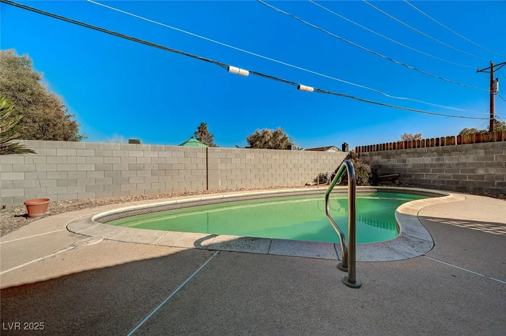 2974 Lindell, Las Vegas, NV 89146