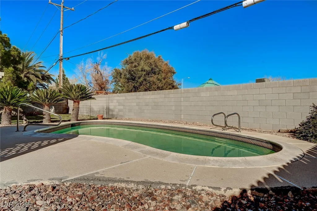 2974 Lindell, Las Vegas, NV 89146
