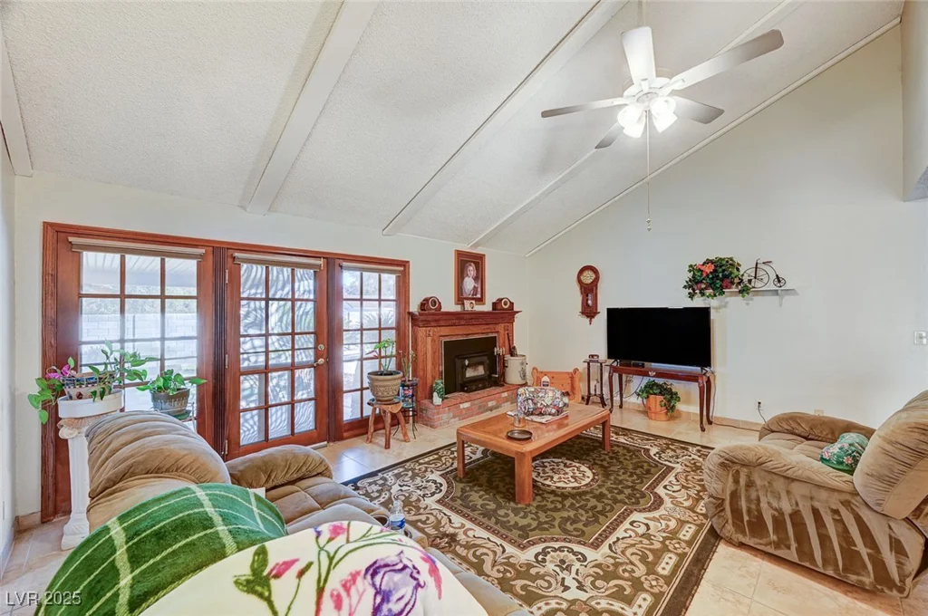2974 Lindell, Las Vegas, NV 89146