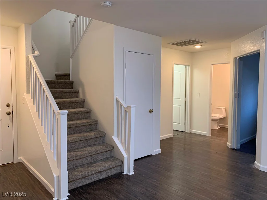 6425 Haleh, Las Vegas, NV 89141