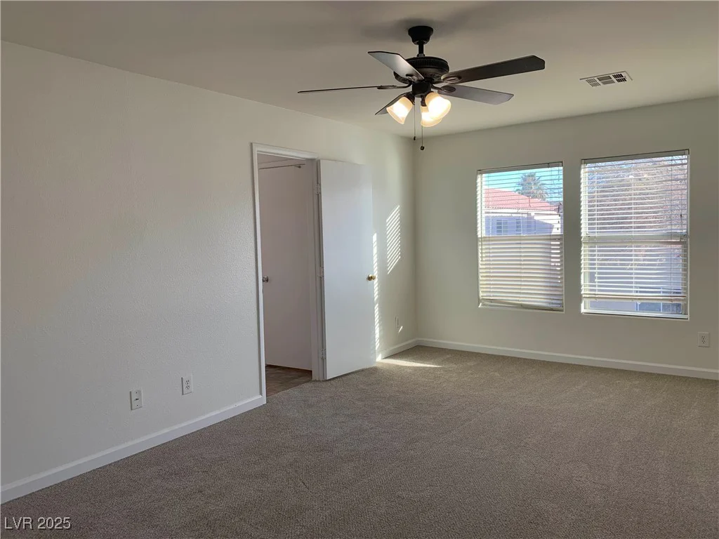 6425 Haleh, Las Vegas, NV 89141