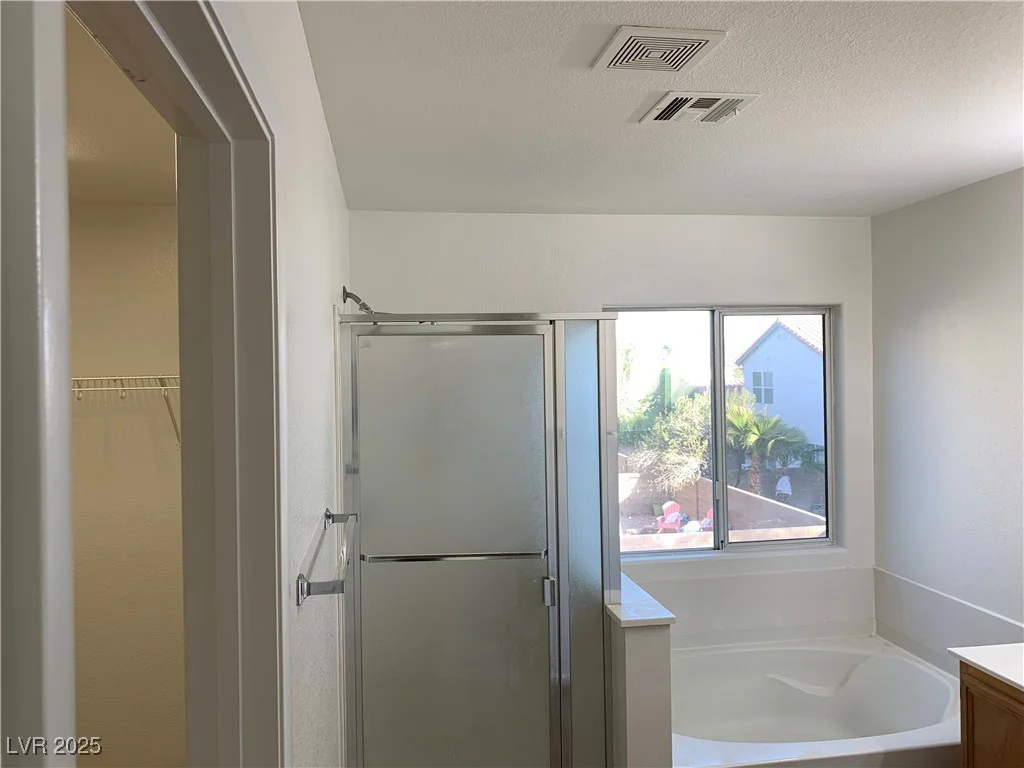 6425 Haleh, Las Vegas, NV 89141