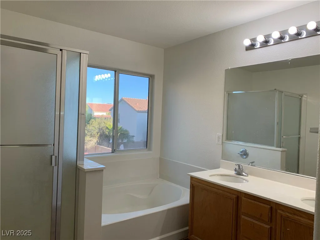 6425 Haleh, Las Vegas, NV 89141
