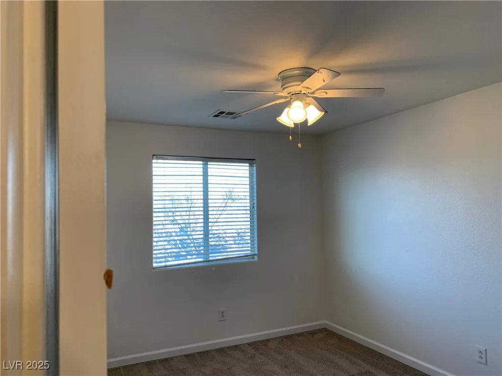 6425 Haleh, Las Vegas, NV 89141