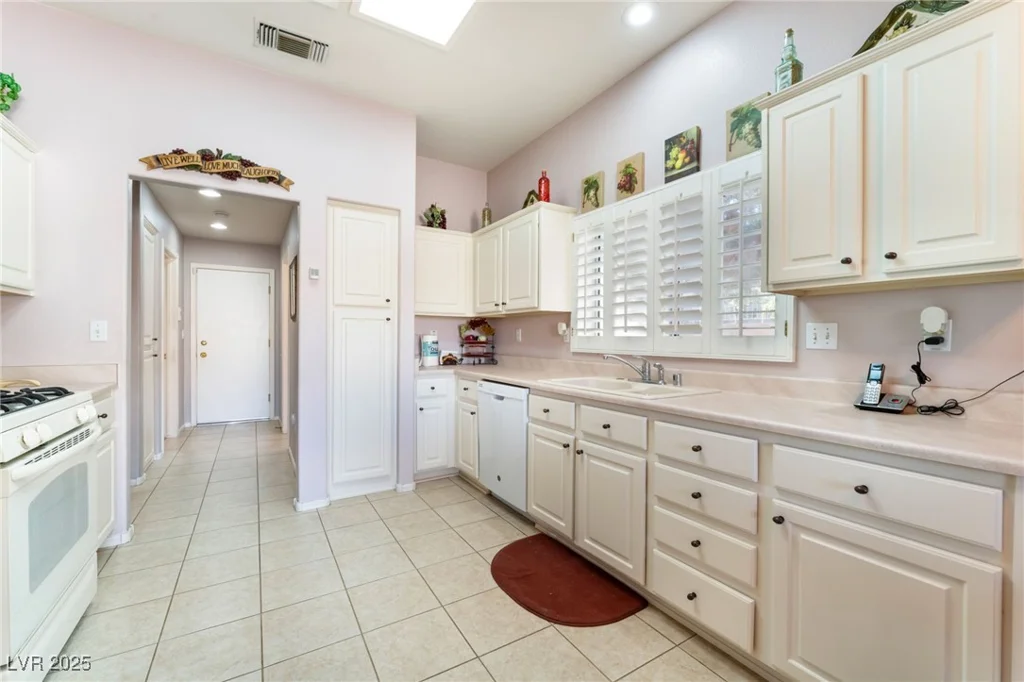2735 Faiss, Las Vegas, NV 89134