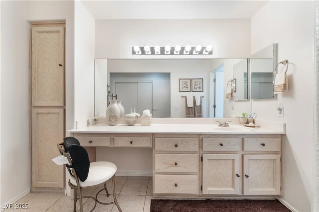2735 Faiss, Las Vegas, NV 89134