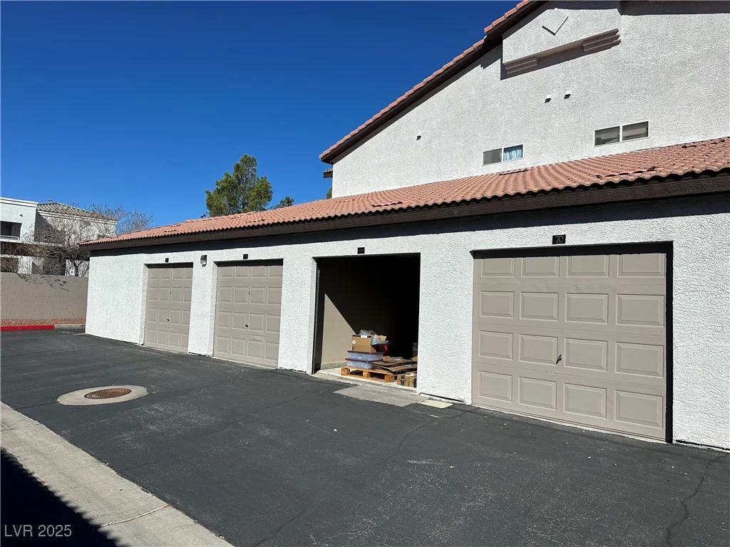 2615 Gary, Las Vegas, NV 89123